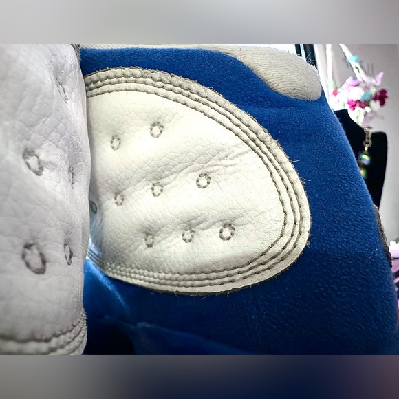 Jordan 13 Retro “Hyper Royal” Royal Blue and White Women’s size 7y (or 8.5 wom.) - Picture 12 of 15